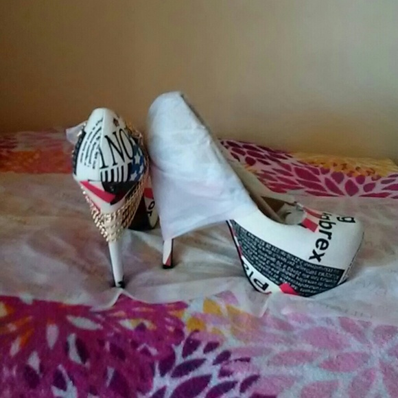 Heels - Picture 2 of 4